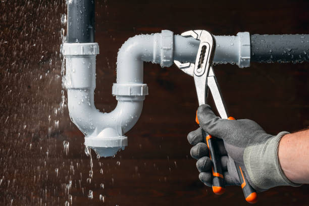 Professional Leak Detection technician working in Martindale, PA
